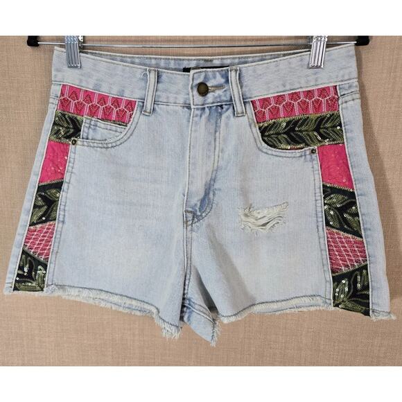 Desigual Pink Black Embroidered Design Jean‎ Shorts Women's Sz 4 Boho Hippie NWT - Picture 2 of 9